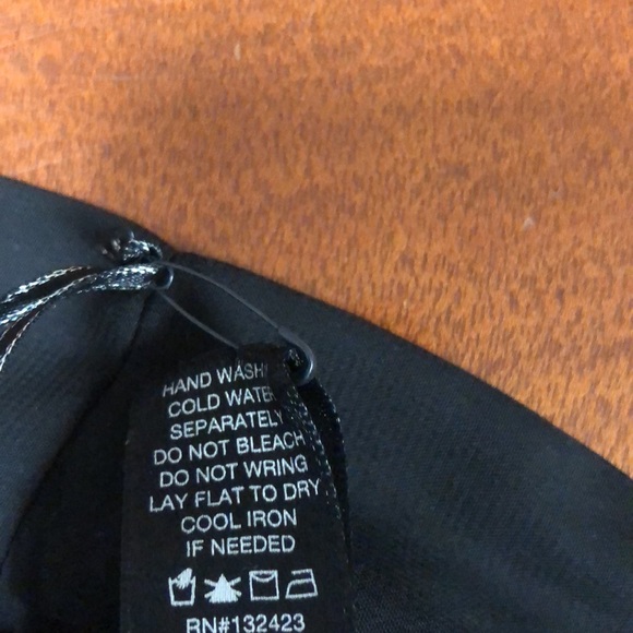 Buckle BKE boutique black lace long sleeve top - Picture 10 of 10